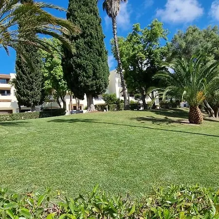 Aparthotel Jardim 3*