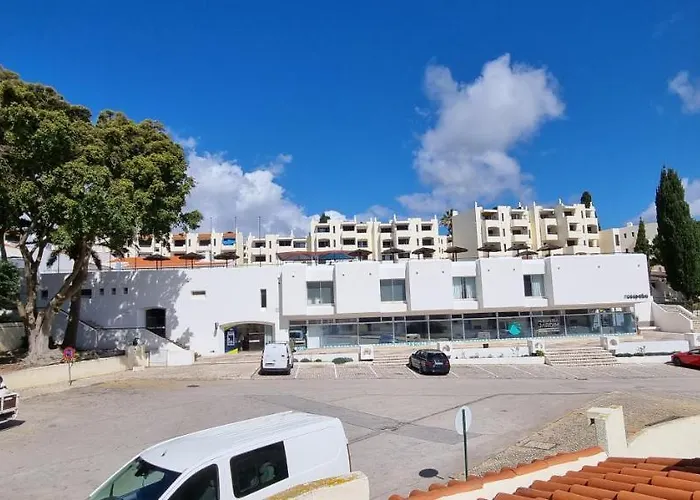 Aparthotel Jardim 3*