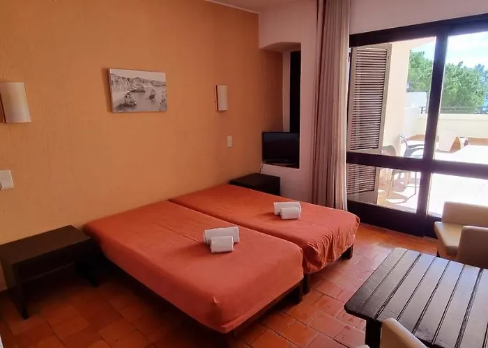 Aparthotel Jardim 3*