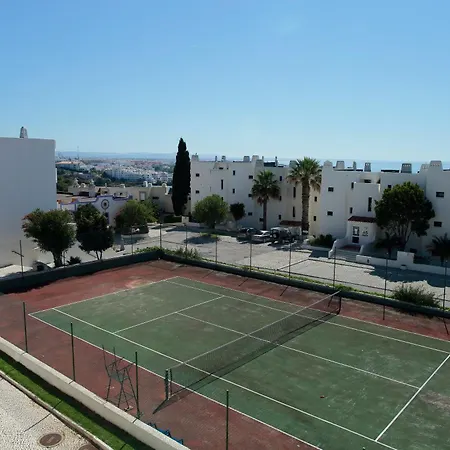 Jardim 3* אלבופיירה