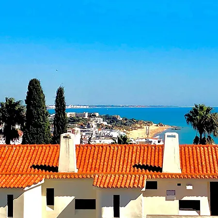 Jardim מלון דירות 3*