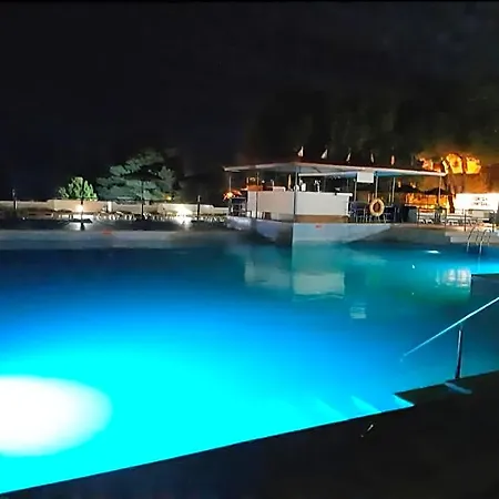 Jardim 3* Αλμπουφέιρα