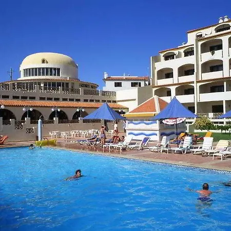 מלון דירות Jardim 3*